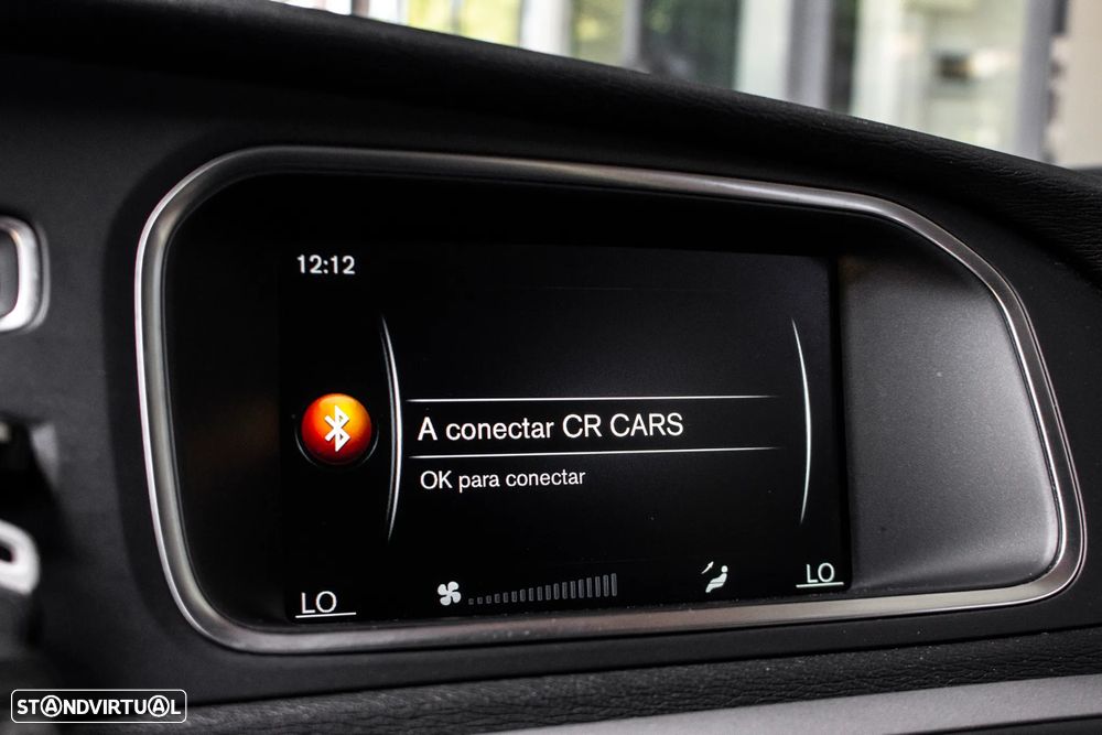Volvo V40 D2 Kinetic - 34