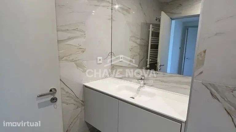 Apartamento T2 - Oliveira do Douro - Grande imagem: 5/11