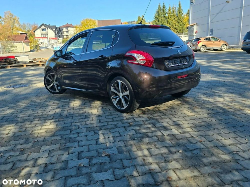 Peugeot 208 2013