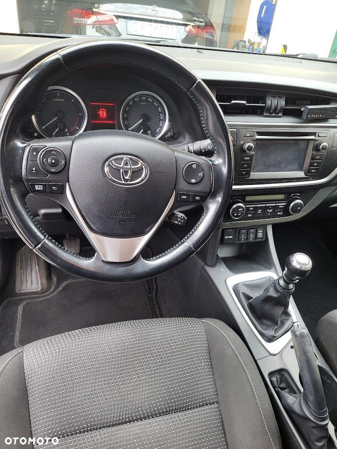 Toyota Auris - 8