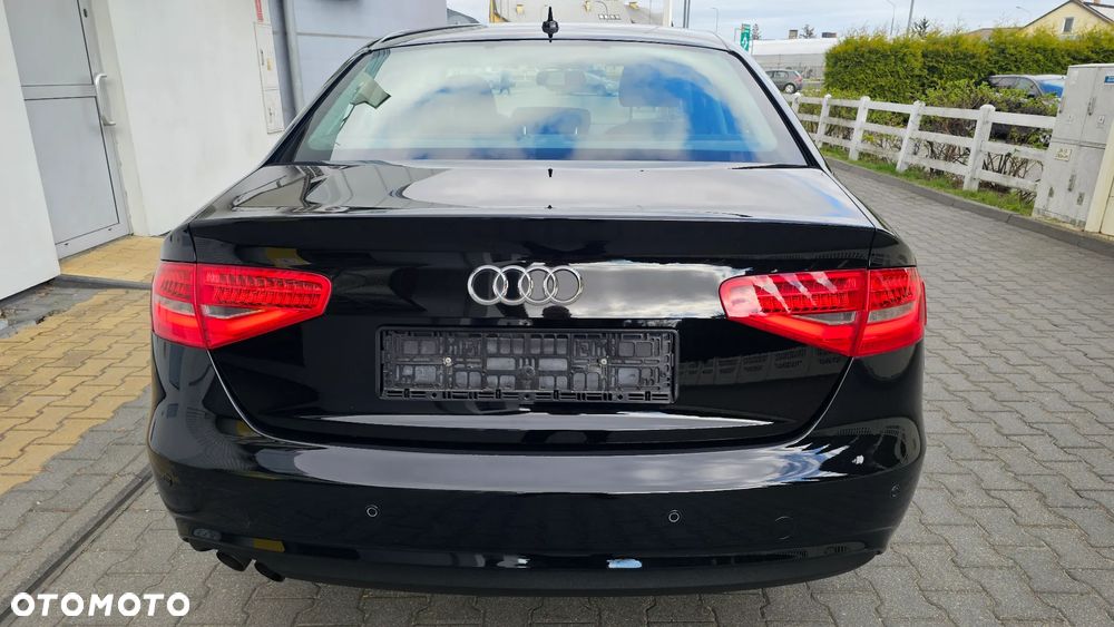 Audi A4 Limousine 2.0 TDI DPF multitronic S line Sportpaket (plus) - 7