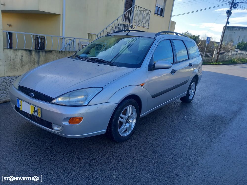 Ford Focus SW 1.8 TDdi Trend - 4