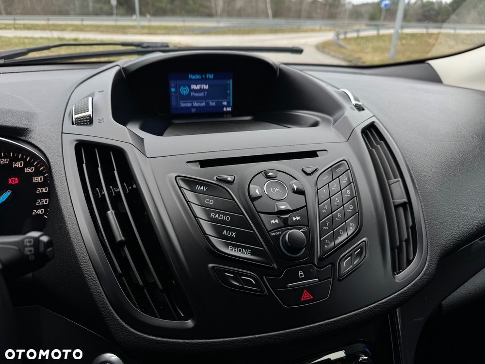 Ford Kuga 2.0 TDCi 4x4 Titanium - 24