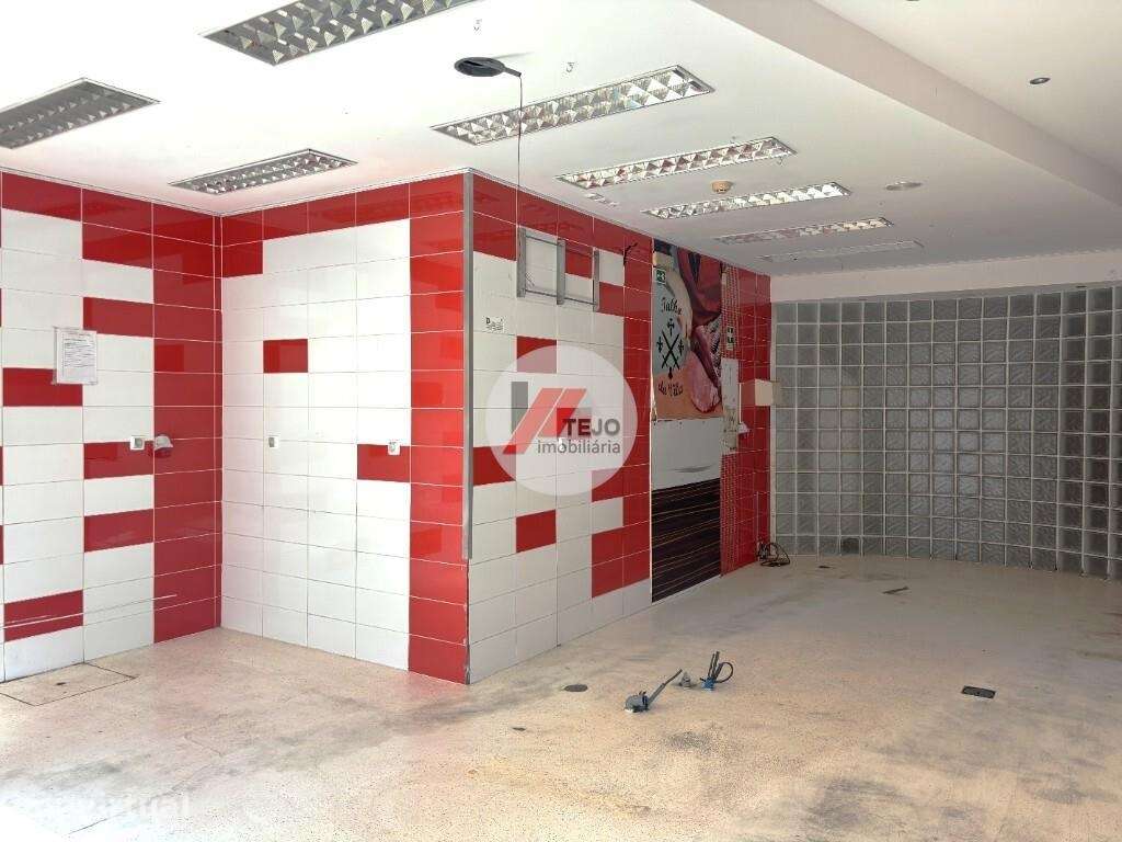 Arrenda I Loja I 60 m2 I Alhos Vedros - Grande imagem: 2/12