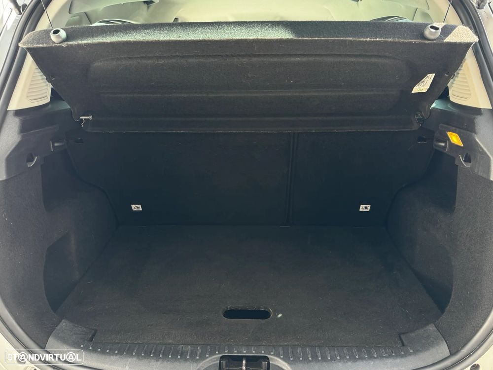 Ford B-Max 1.6 TDCi Titanium - 17