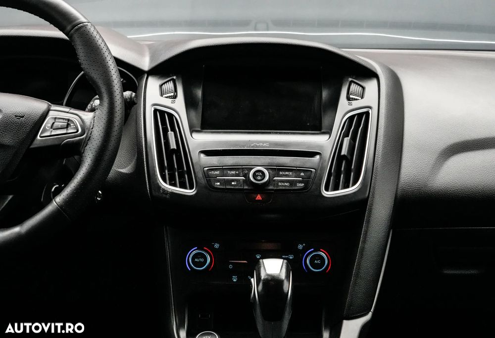 Ford Focus 1.6 TI-VCT Powershift Titanium - 18