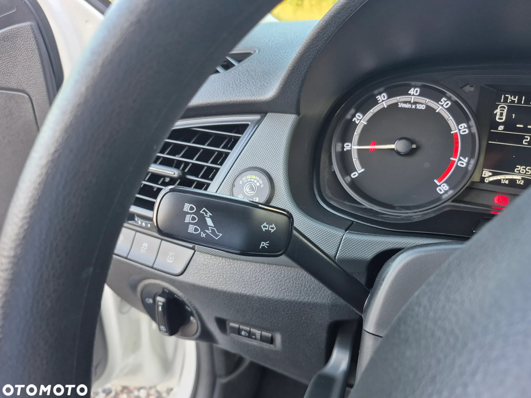 Skoda Fabia 1.0 Ambition - 18