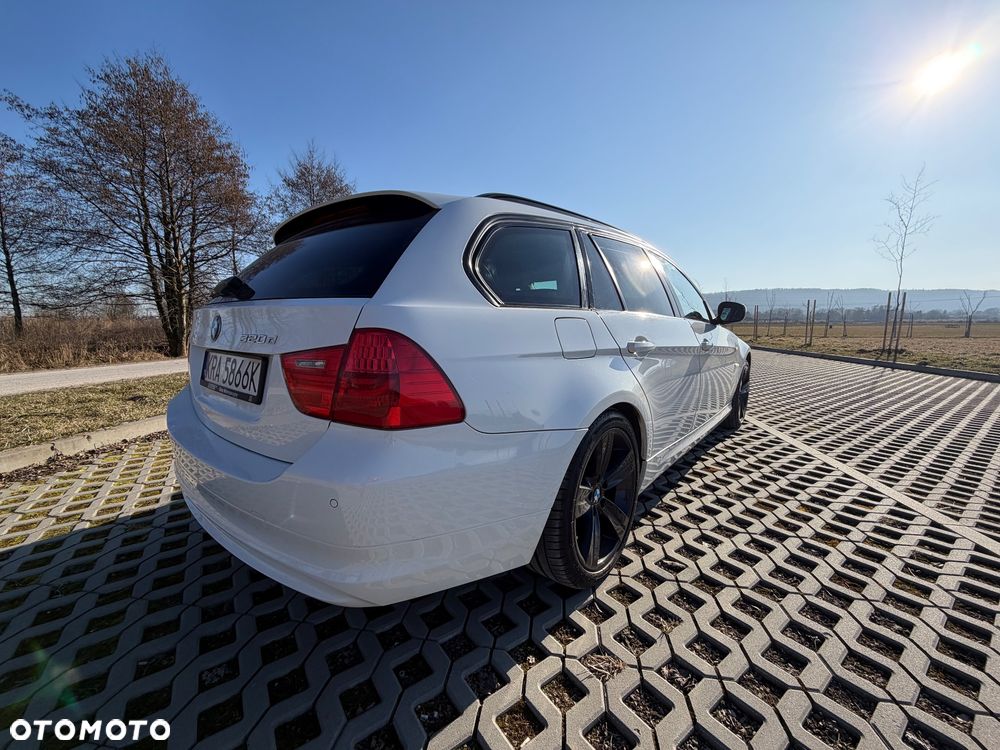 BMW Seria 3 320d - 5