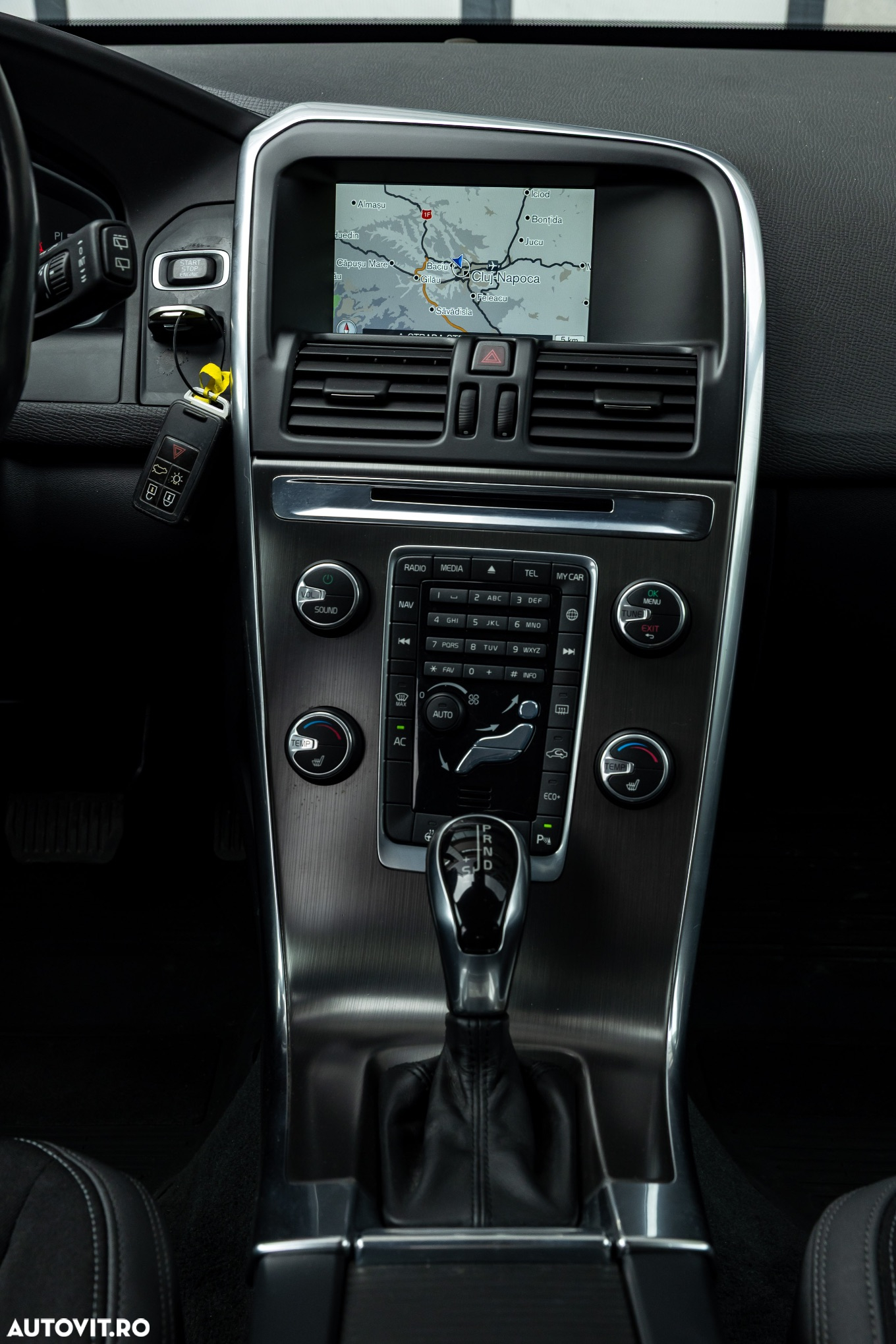 Volvo XC 60 D4 Geartronic Momentum Pro - 20
