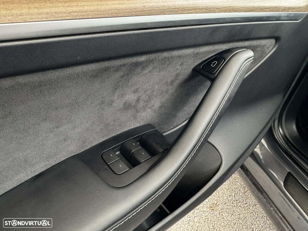 Tesla Model 3 Standard Range Plus RWD - 23