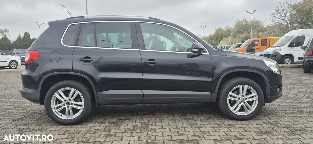 Volkswagen Tiguan - 13