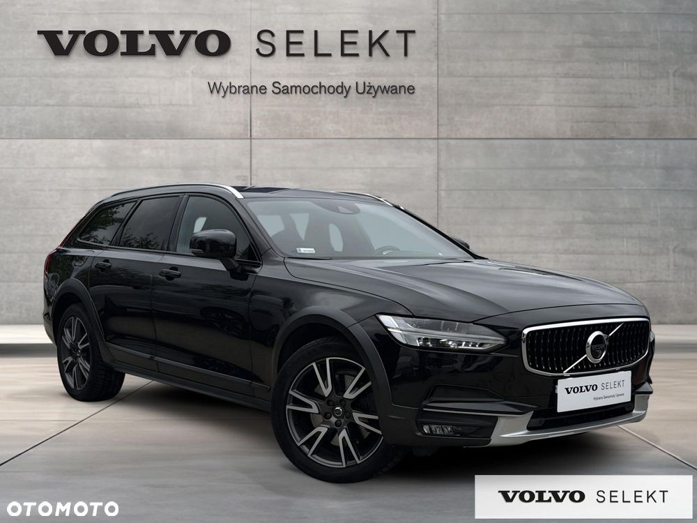 Volvo V90 Cross Country - 9