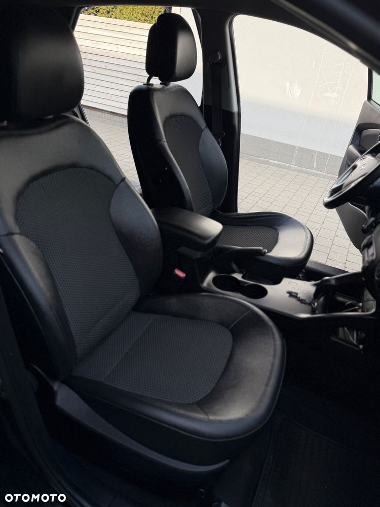 Hyundai ix35 2.0 CRDi 4WD Automatik Premium - 14