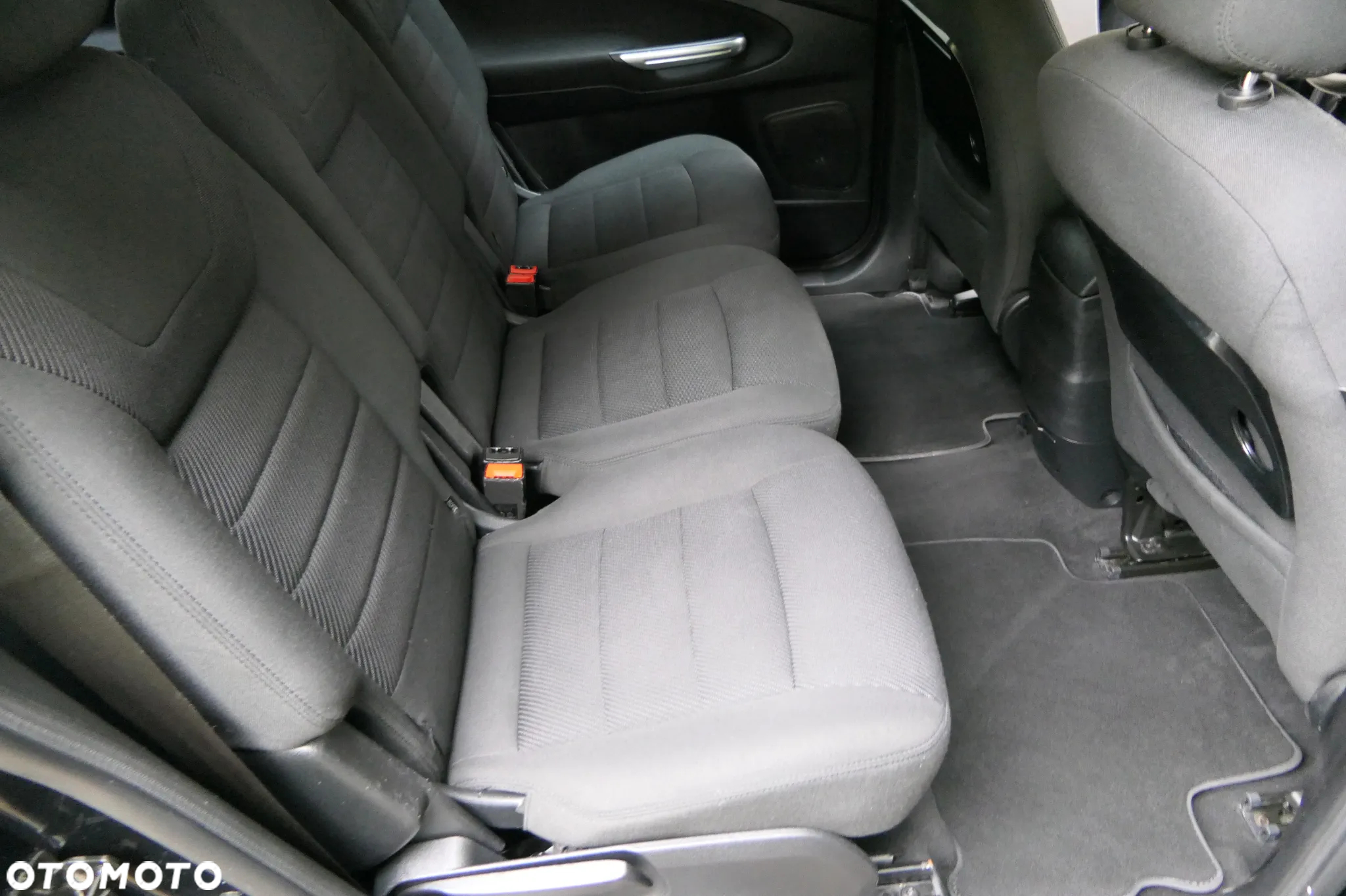Ford Galaxy 2.0 FF Titanium - 19