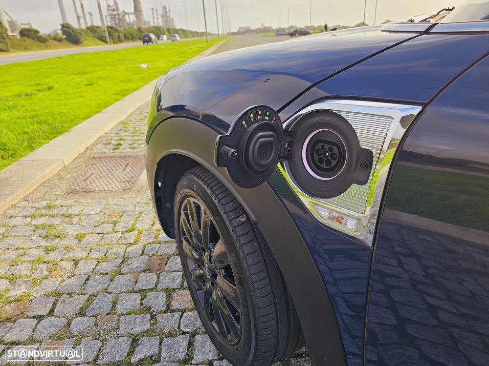 MINI Countryman Cooper SE ALL4 Auto - 9