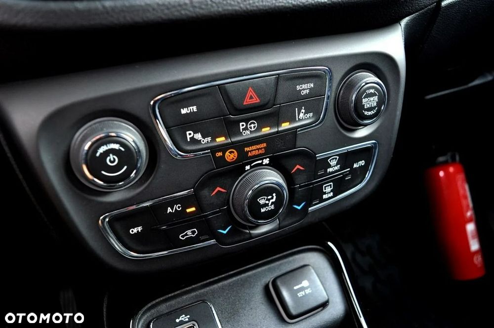 Jeep Compass 1.4 TMair Limited FWD S&S - 33