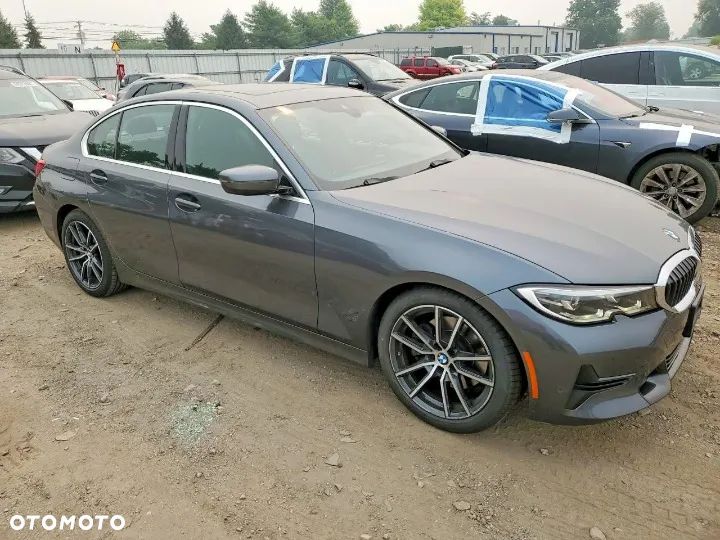 BMW Seria 3 330i - 4
