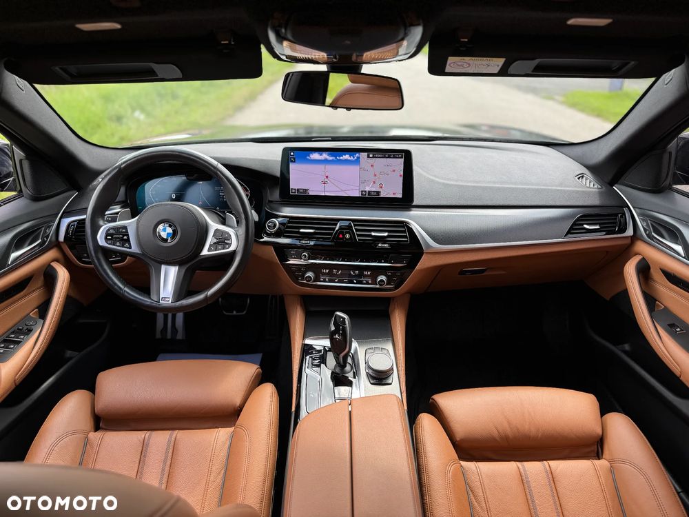 BMW Seria 5 520d xDrive M Sport sport - 33
