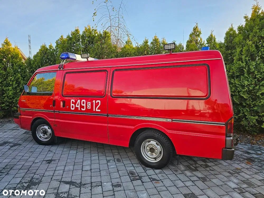 Mazda E2200 - 27