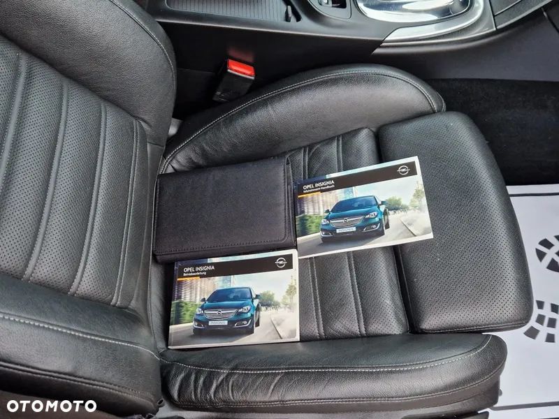 Opel Insignia 2.0 CDTI automatik Business Edition - 24