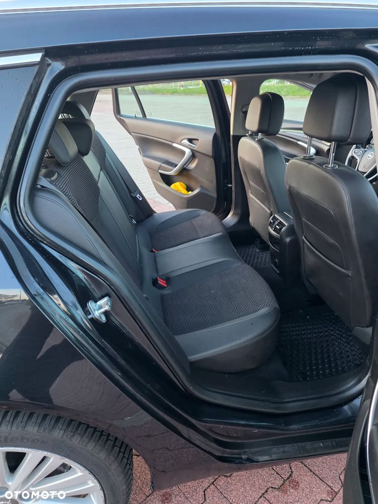 Opel Insignia - 10