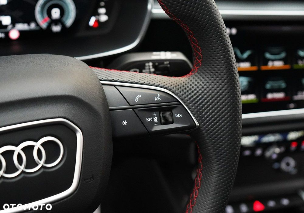 Audi Q3 Sportback - 25