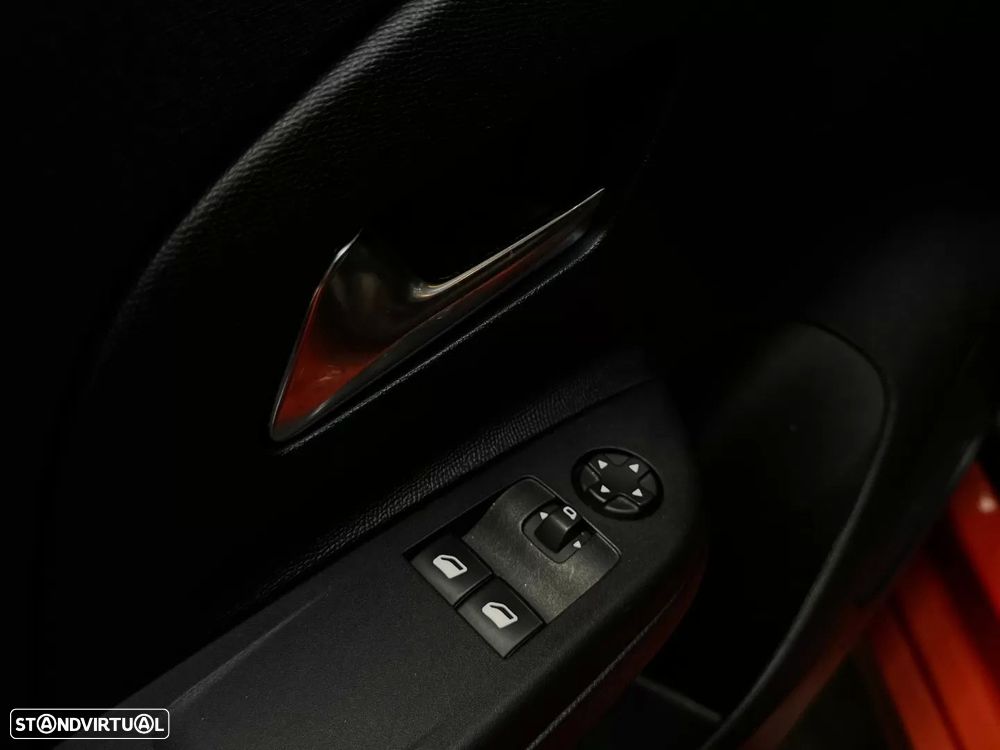 Opel Corsa 1.2 T Edition - 19