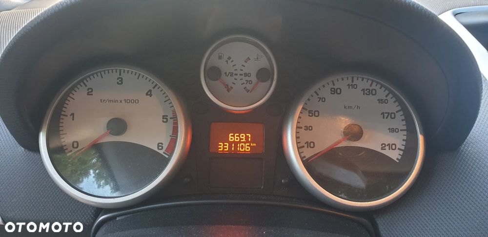 Peugeot 207 1.6 HDi Trendy - 13