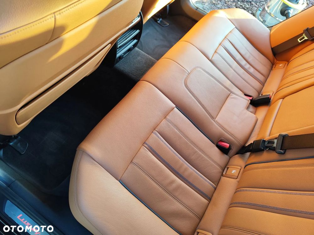 BMW Seria 5 530i xDrive Luxury Line sport - 3