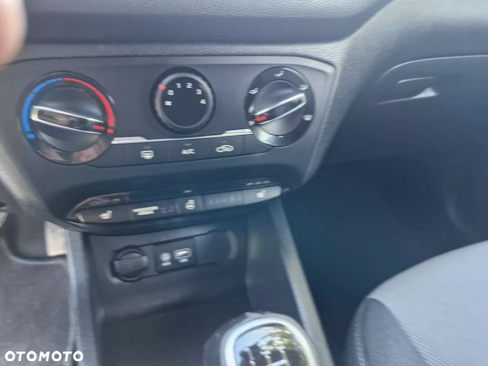 Hyundai i20 1.2 Passion - 16