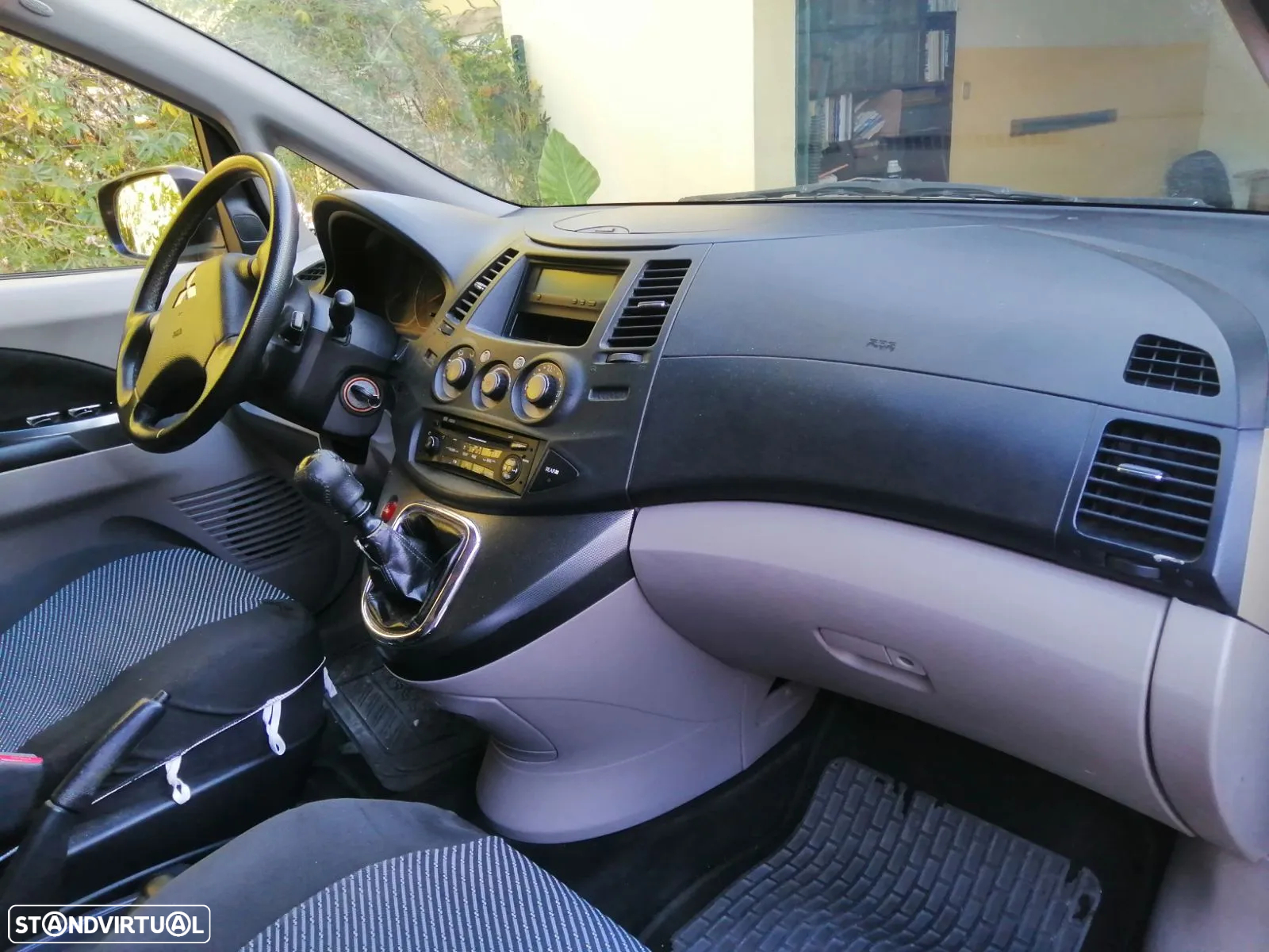 Mitsubishi Grandis 2.0 DI-D Inform - 4