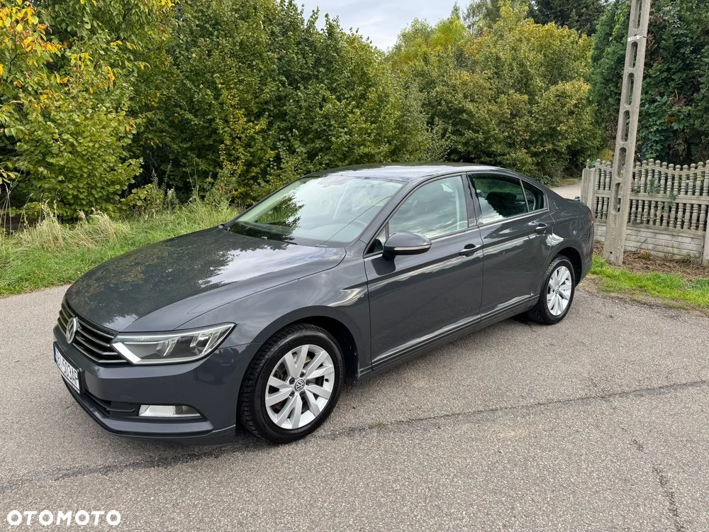 Volkswagen Passat - 13