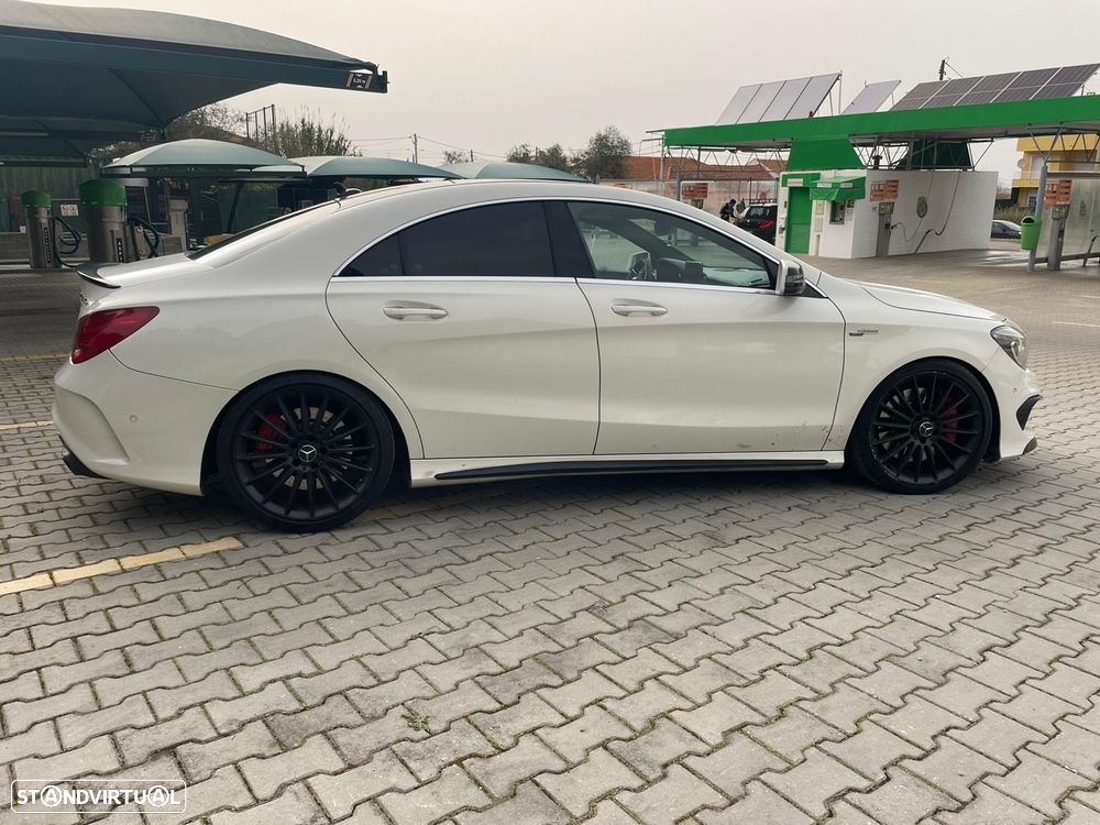 Mercedes-Benz CLA 45 AMG 4-Matic - 5
