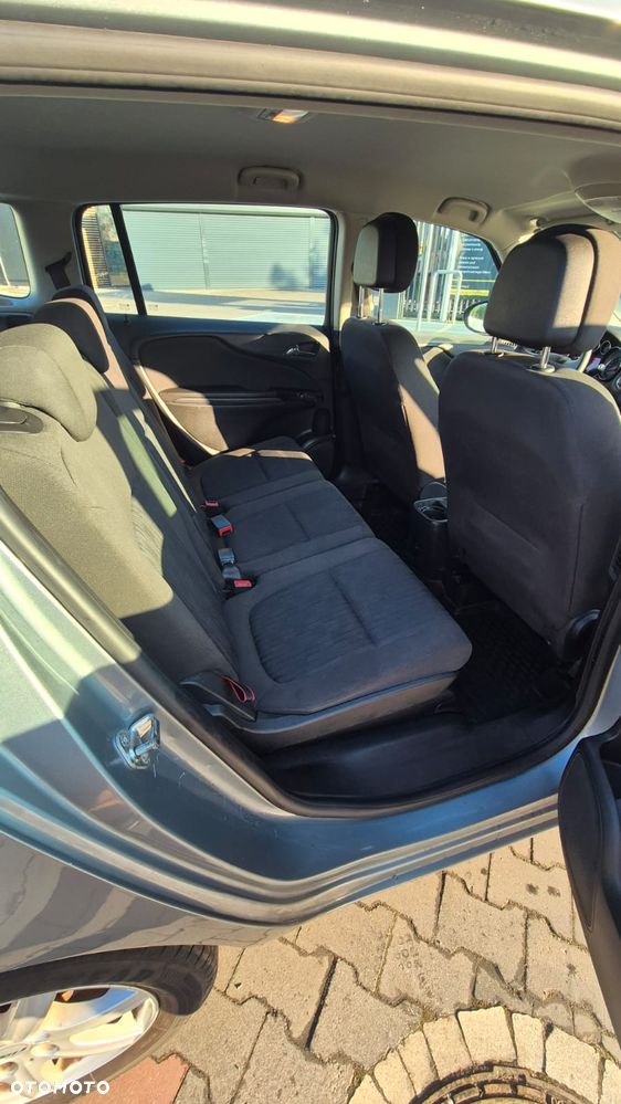 Opel Zafira - 14