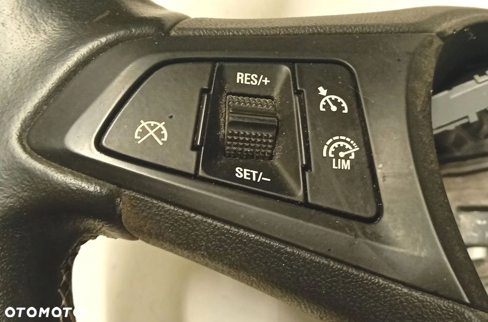 Kierownica skóra Opel Corsa E 39116011 - 4