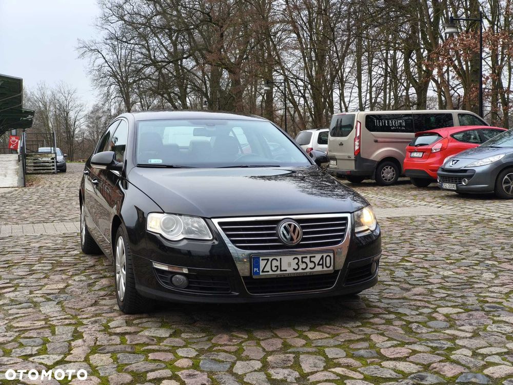 Volkswagen Passat 2010 photo 3