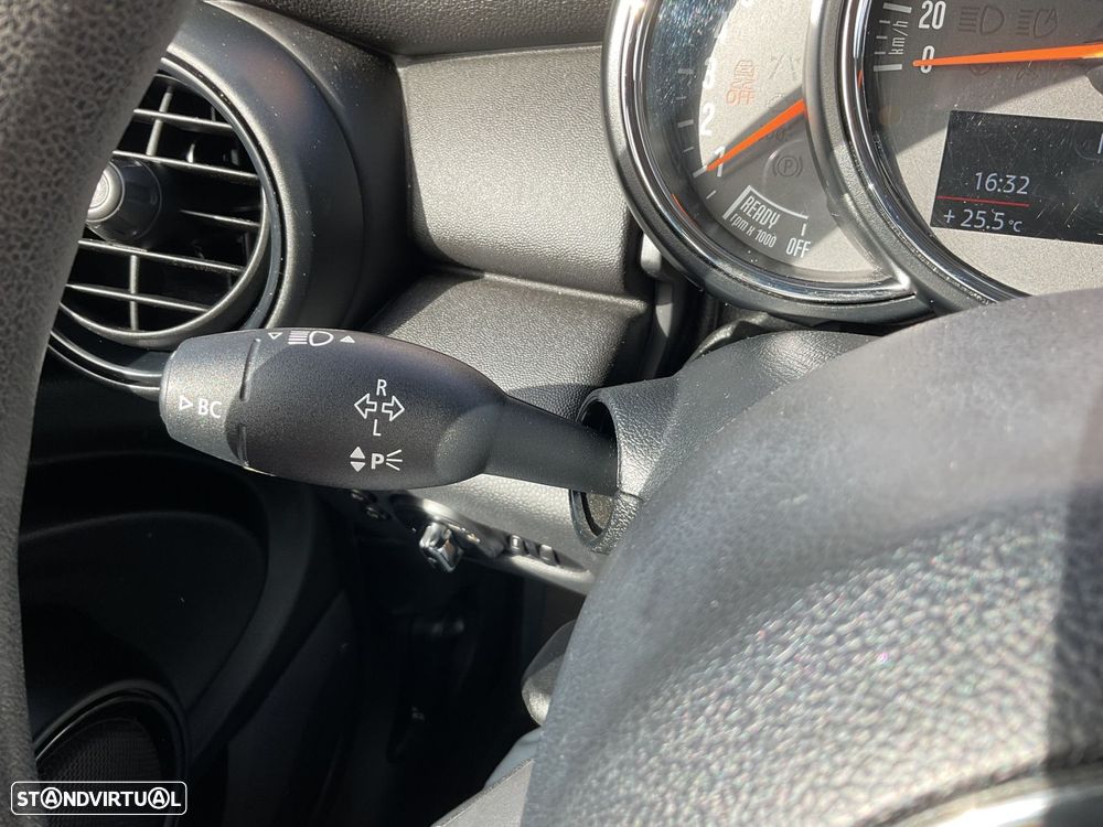 MINI 3 Portas One D - 24