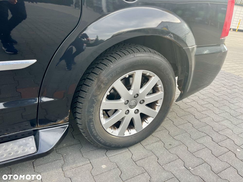 Chrysler Town & Country 3.6 Limited - 12