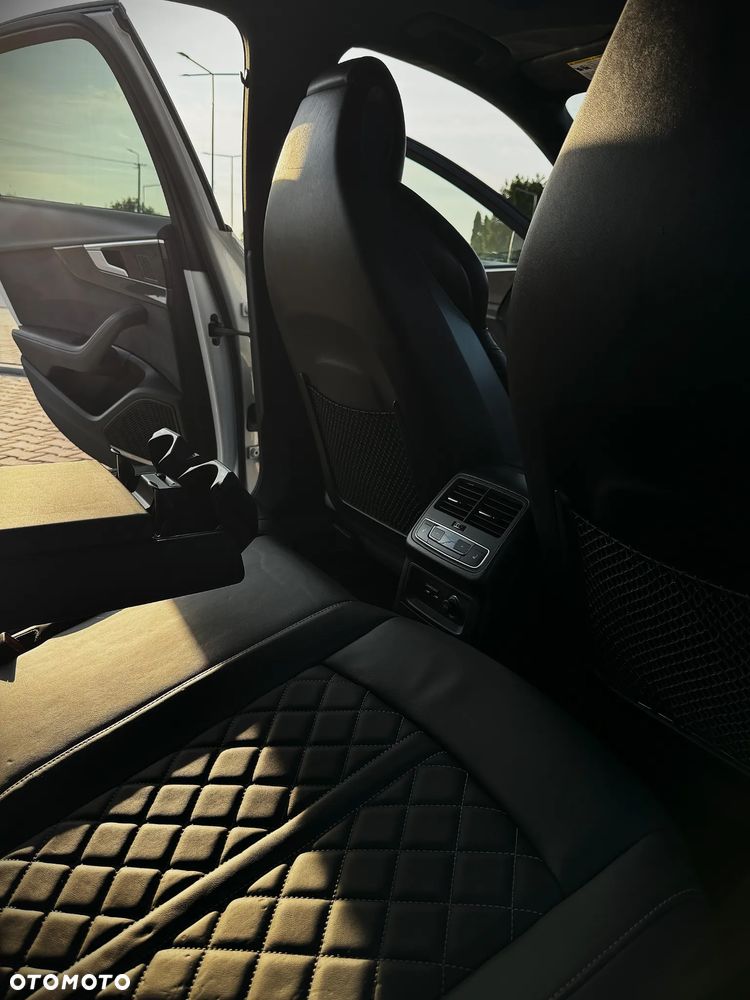 Audi S4 Limousine - 30