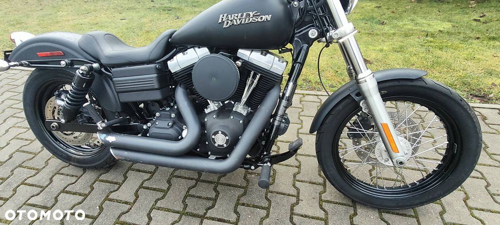 Harley-Davidson Dyna Street Bob - 3