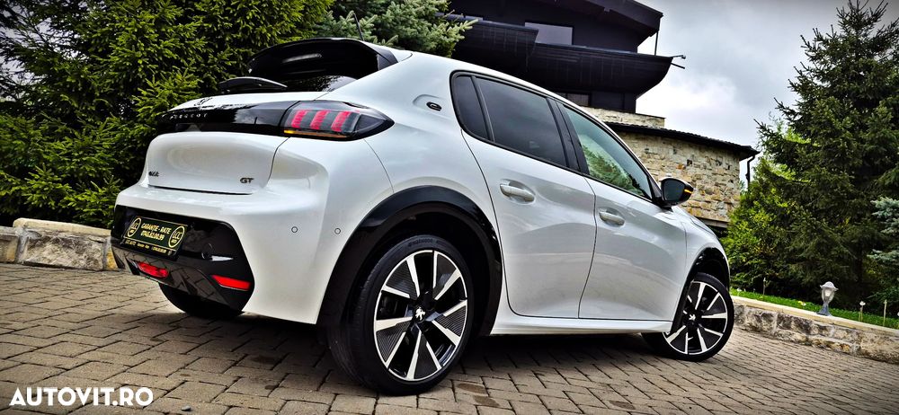 Peugeot 208 e-208 GT-Line - 8
