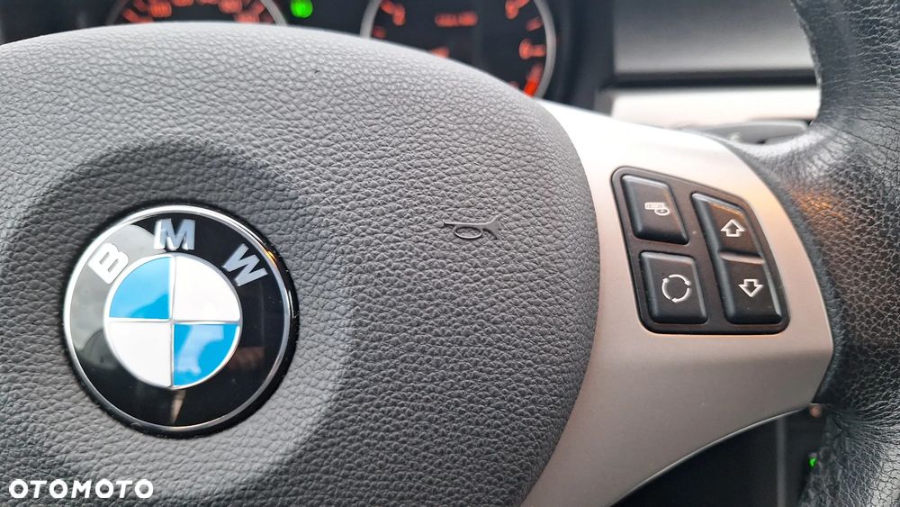 BMW Seria 3 - 16
