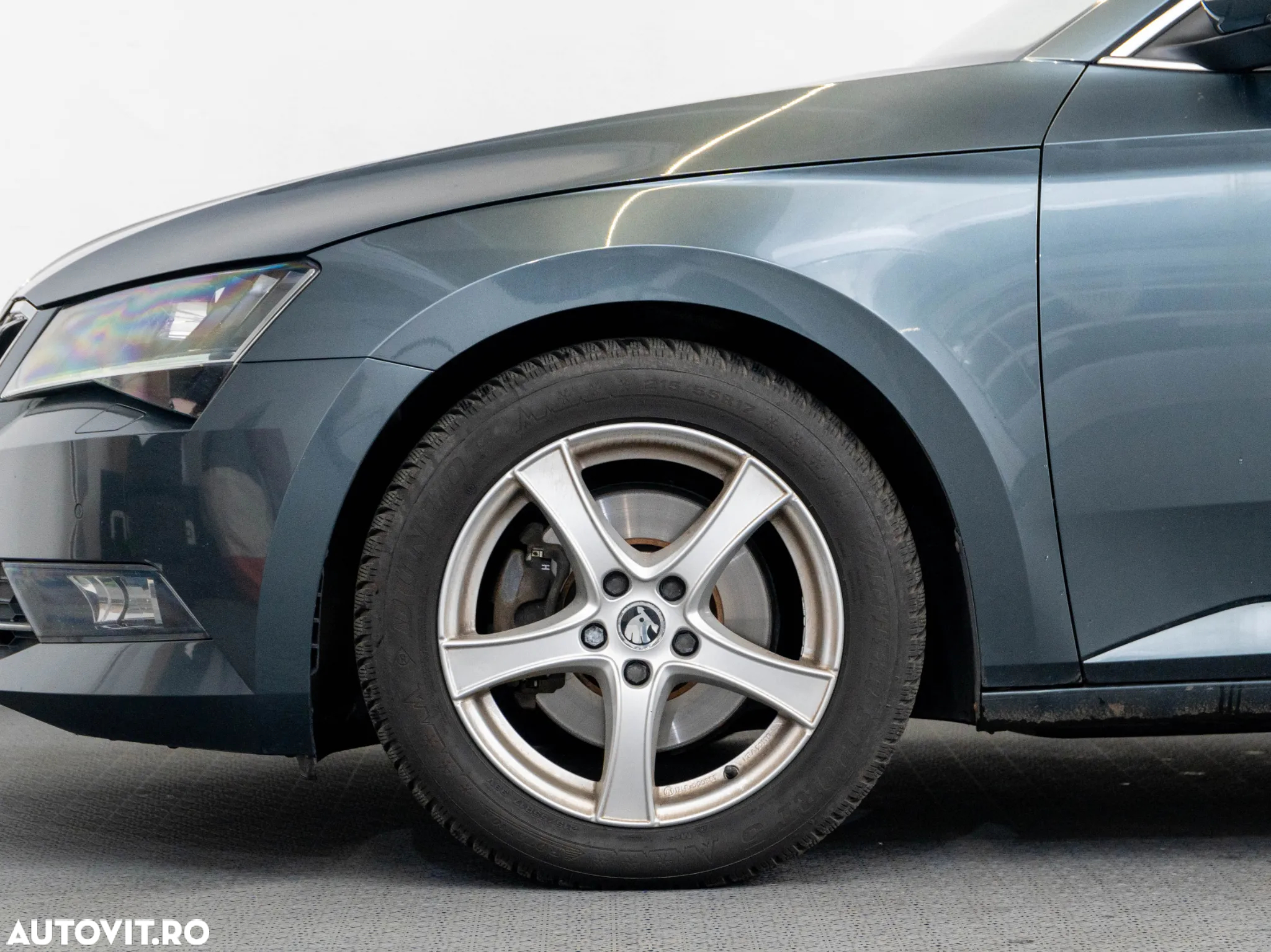 Skoda Superb Combi 2.0 TDI 4X4 DSG Ambition - 6