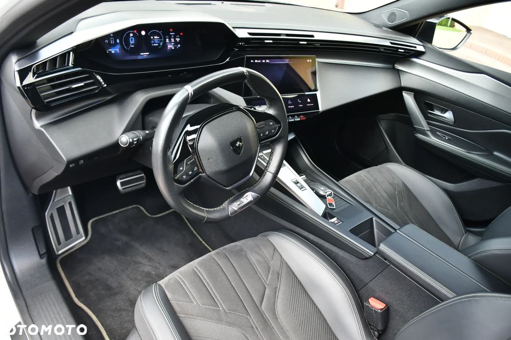 Peugeot 308 1.6 Hybrid PHEV GT Pack EAT8 - 28