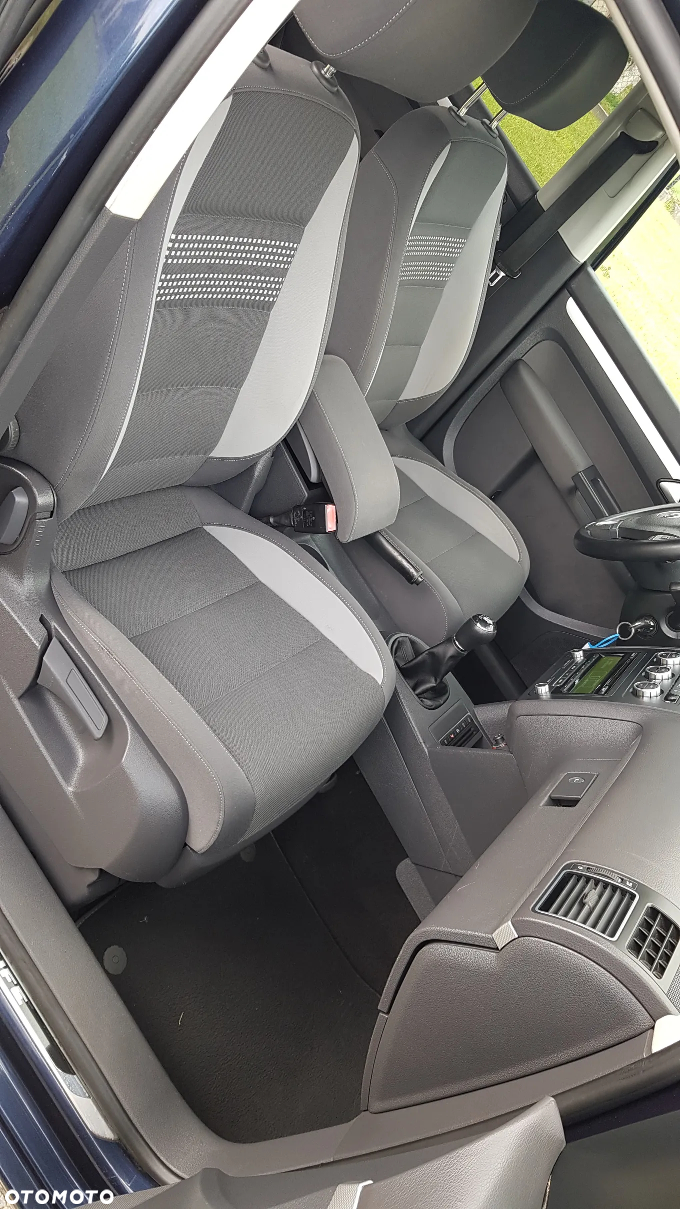 Volkswagen Touran 1.6 TDI DPF Life - 16