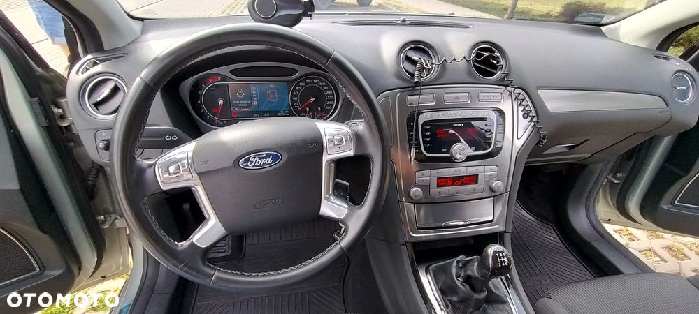 Ford Mondeo 2.0 Titanium - 14