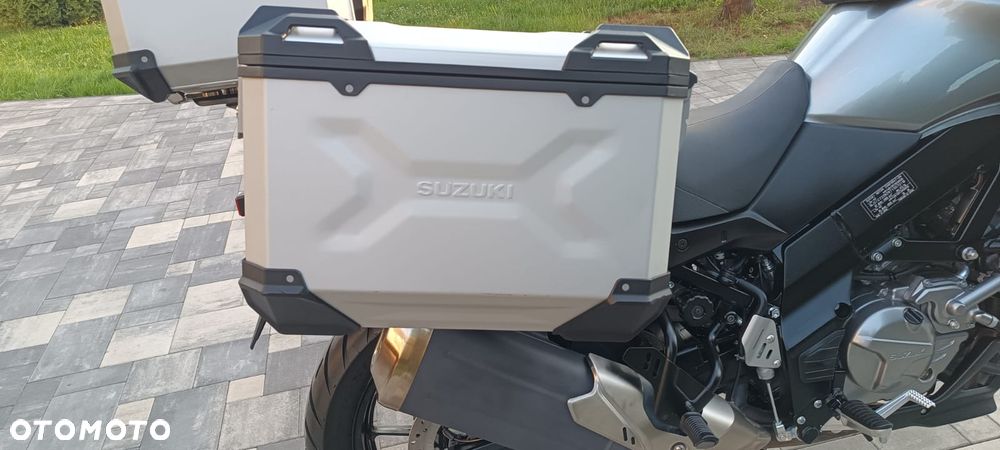 Suzuki V-STROM - 22