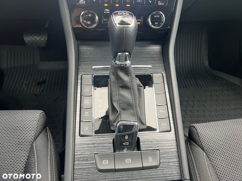 Skoda Superb 1.4 TSI Plug-In Hybrid Style DSG - 26