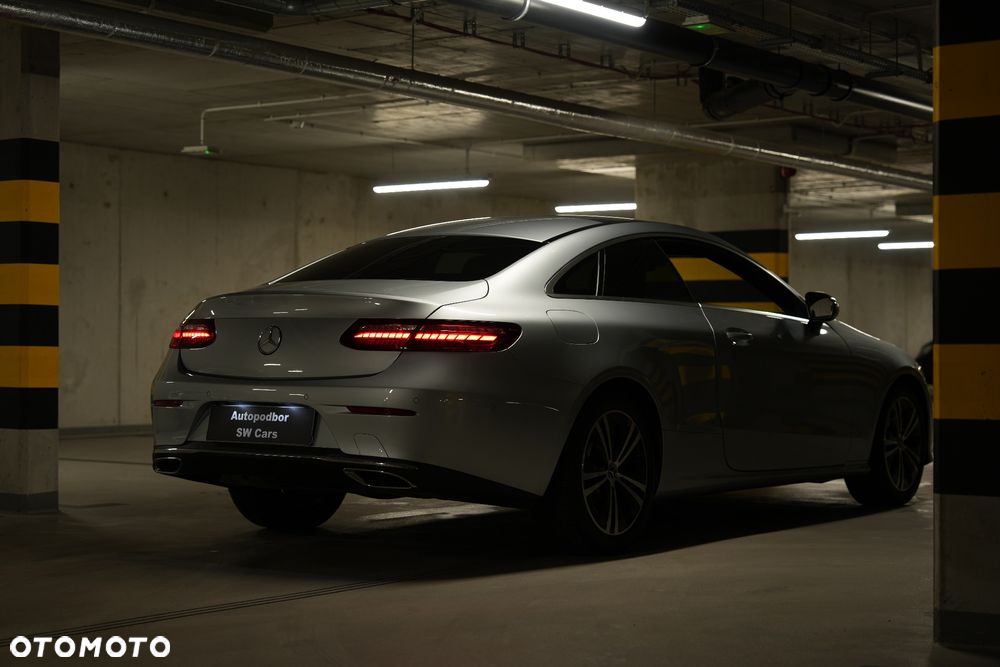 Mercedes-Benz Klasa E 200 9G-TRONIC - 2