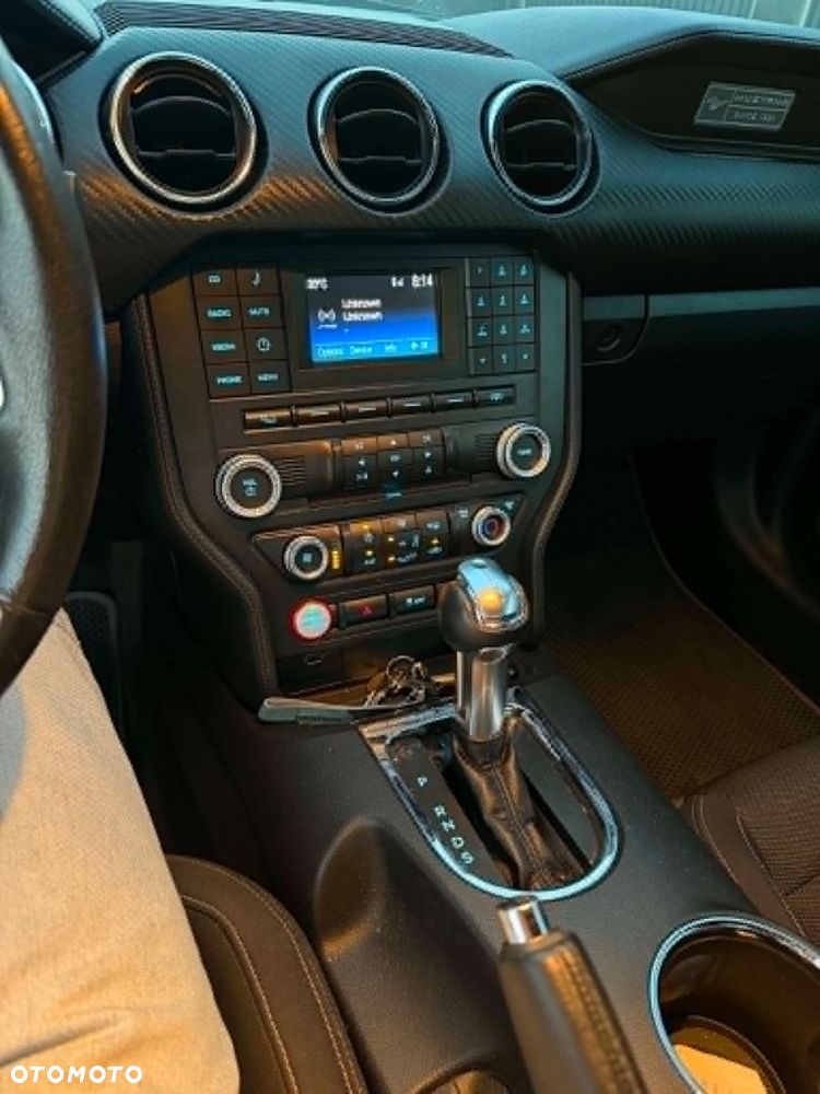Ford Mustang 3.7 V6 - 10